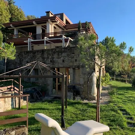 アパート Casa Monte Di Sopra Jacuzzi & Sauna ファナーノ
