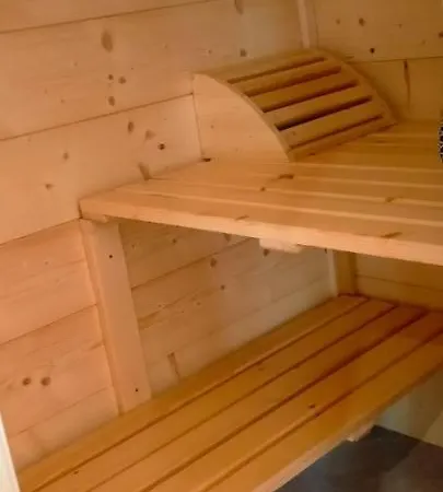 Casa Monte Di Sopra Jacuzzi & Sauna アパート